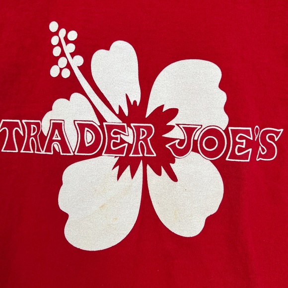 Trader Joe’s crew shirt size Medium in bright red. - Picture 5 of 9